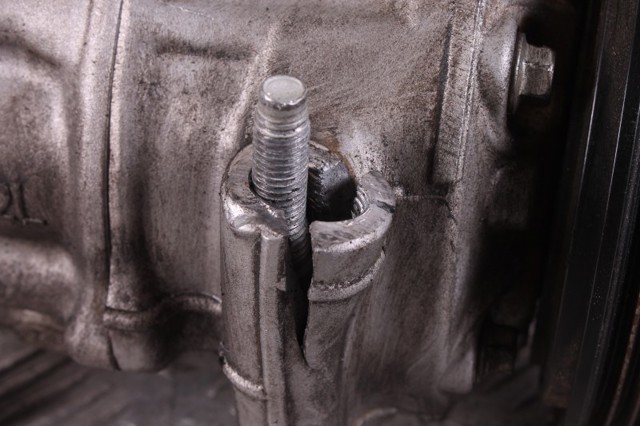Компрессор хладагента 39067789 GM