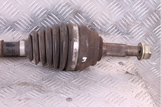 Левая полуось 39101CA000 NISSAN