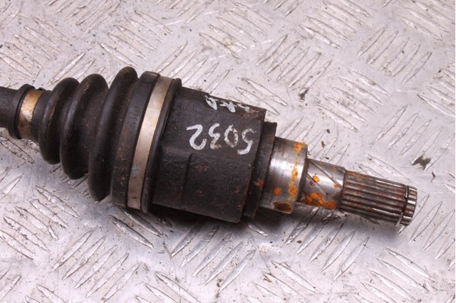 NISSAN 396001AA0B Задняя полуось в наличии Житомир