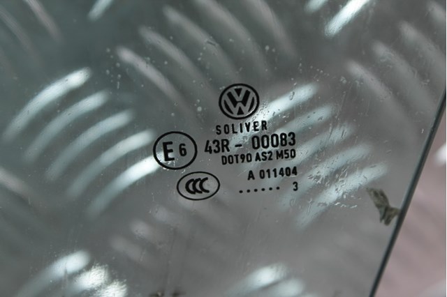 3C8845201A VAG Стекло двери передней левой купить в Ровно