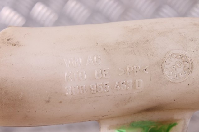 VAG 3D0955463D Горловина бачка омывателя в наличии Львов