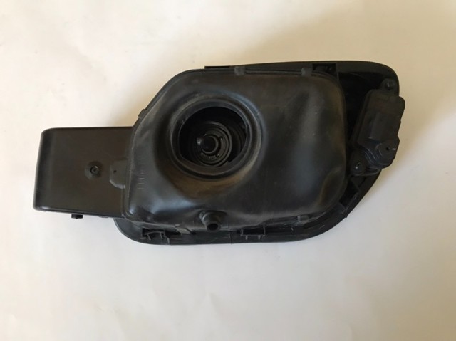 Заливная горловина бензобака 3G5809857C VAG