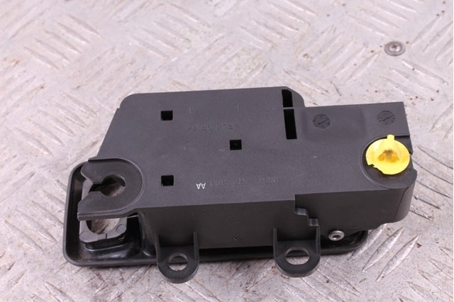 FORD 3M51R22601 Ручка двери передней внутренняя левая в наличии Житомир