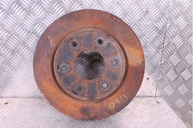 Кулак поворотный передний правый 400141LA0A NISSAN
