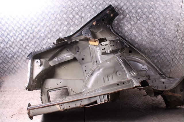 41007298171 BMW Крыло заднее левое купить в Ужгород