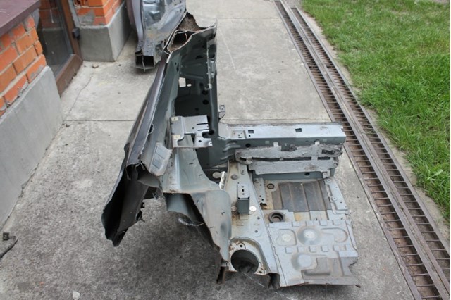 41217352050 BMW Крыло заднее правое купить в Львов
