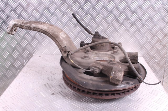 Ступица задняя 4241030040 TOYOTA