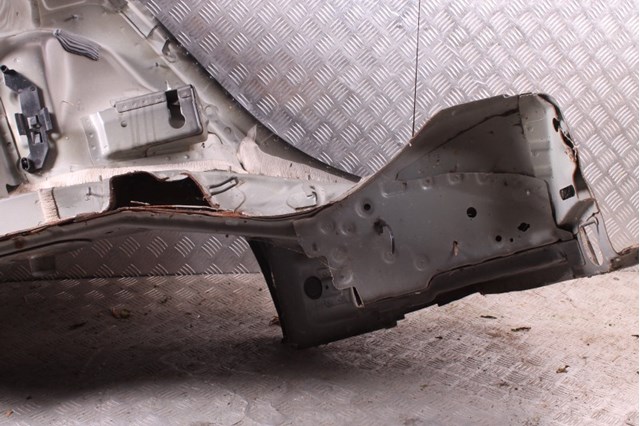 42673292 GM Боковина кузова левая купить в Житомир