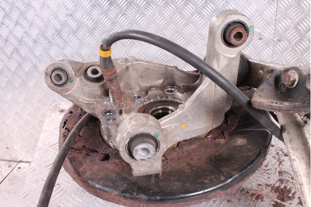 Цапфа правая 43018JK000 NISSAN