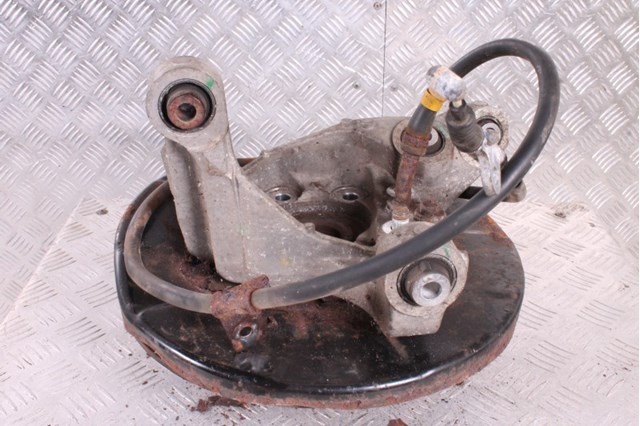Цапфа поворотная левая 43019JK000 NISSAN