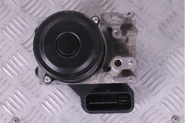 TOYOTA 4454053100 Блок АБС в наличии Украина