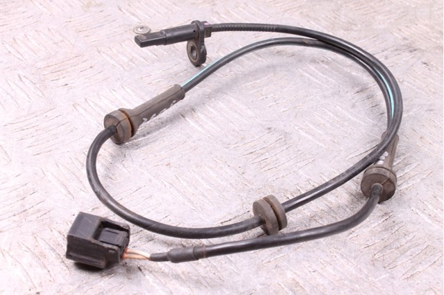 Датчик АБС (ABS) передний 479101AA0B NISSAN
