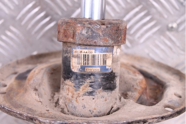 Стойка передняя правая 48510A9390 TOYOTA