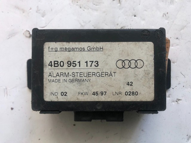 Блок управления сигнализатора движения 4B0951173 VAG