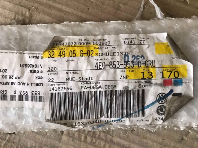 Накладка передней левой двери верхняя 4E0853953DGRU VAG