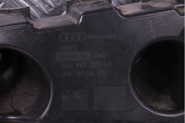 Кронштейн бампера заднего, левый 4G5807393 VAG