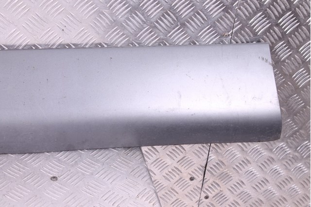 4L0853959FGRU Накладка двери передней левой купить Ирпень