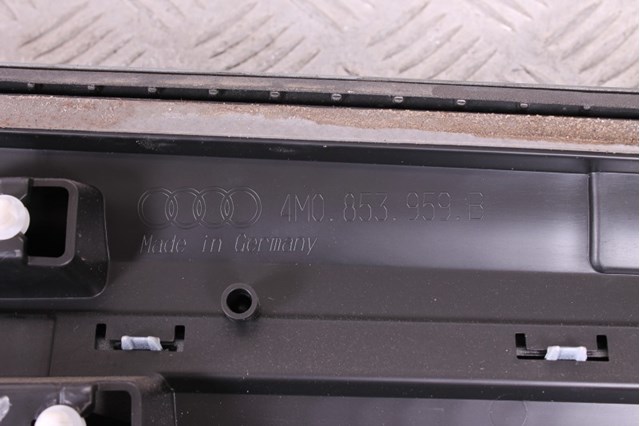 VAG 4M0853959BGRU в наличии Винница