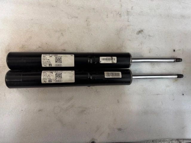 Амортизатор передней подвески 4M6413029E VAG