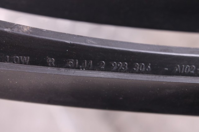 Решетка радиатора правая 51112993306 BMW