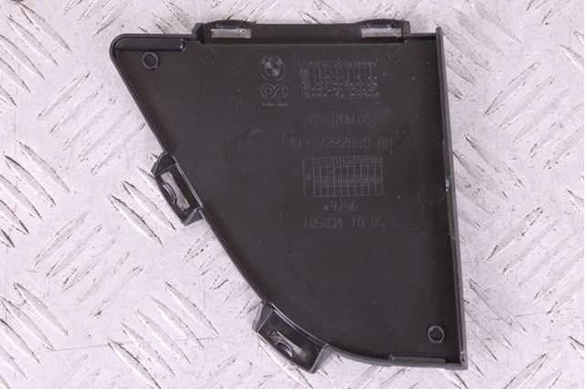 51117222850 BMW Решетка бампера переднего правая купить в Житомир