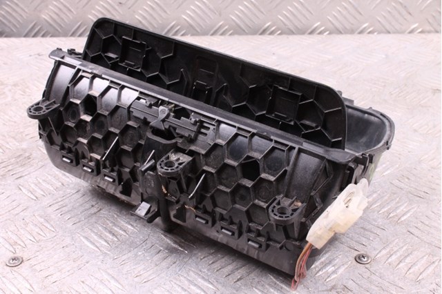 BMW 51169241714 Подстаканник подлокотника центральной консоли в наличии Черновцы