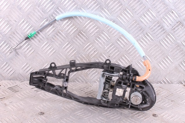 Держатель наружной ручки двери, передней правой 51219881774 BMW