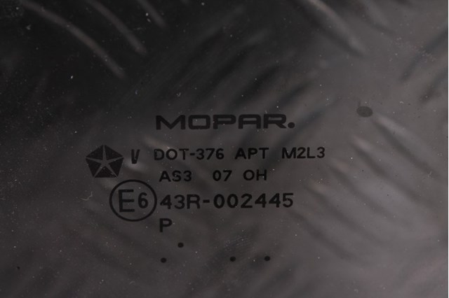 Стекло задней правой двери 5155454AB CHRYSLER