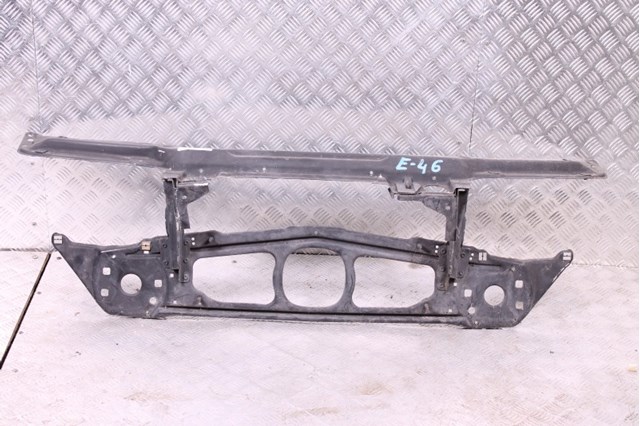 51717111691 BMW Рамка радиатора купить в Винница