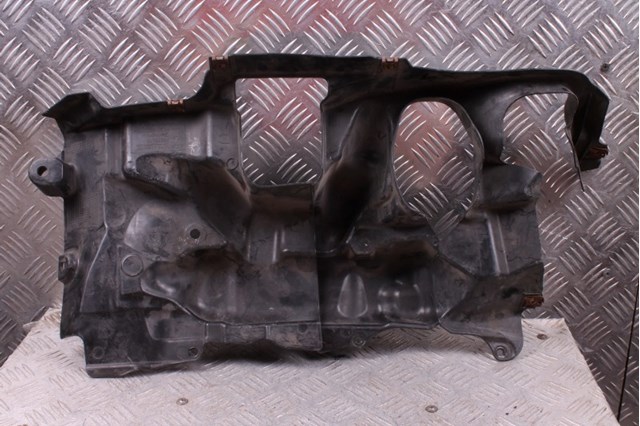 Утеплитель капота 51757185170 BMW