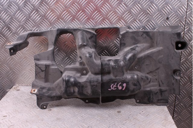 BMW 51757185170 Шумоизоляция капота в наличии Винница