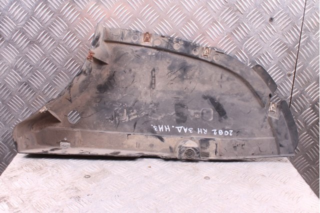 BMW 51757258048 Защита днища задняя правая в наличии Чернигов