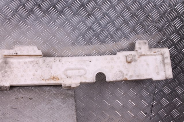 Наполнитель бампера переднего 52611AA040 TOYOTA