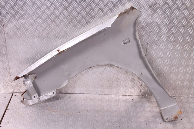 Боковая часть передняя правая 5380133120 TOYOTA