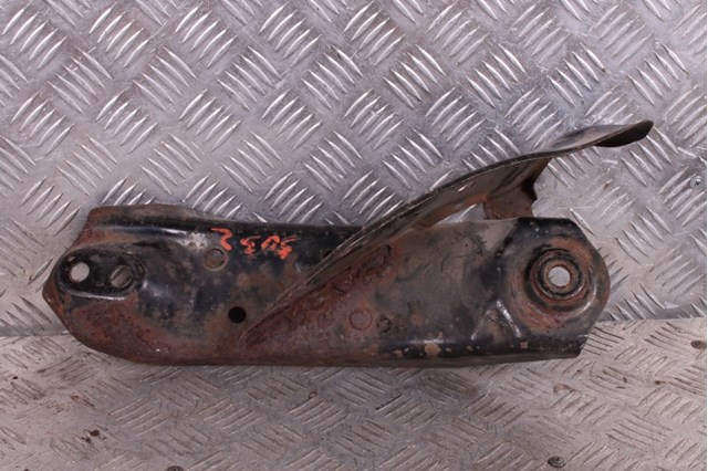 NISSAN 554521AA0A Кронштейн задней балки в наличии Киев
