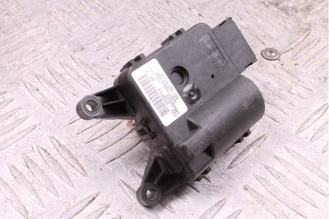 VAG 561907511C Мотор заслонки рециркуляции воздуха в наличии Харьков
