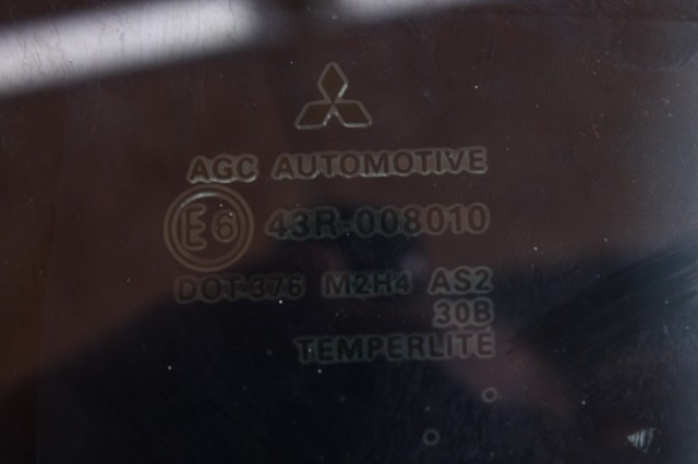 Стекло задней двери, левой 5736A117 MITSUBISHI