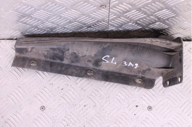 Направляющая заднего бампера, левая 57731AG150 SUBARU