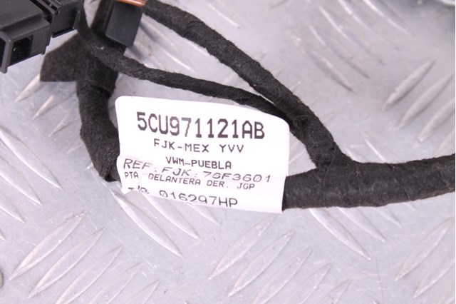 VAG 5CU971121AB в наличии Полтава