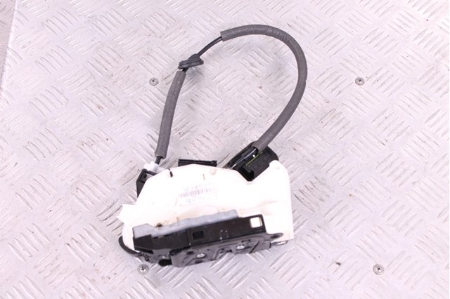 Замок двери задней левой 5K4839015S VAG