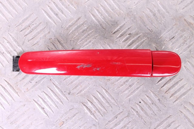 Ручка правой задней двери 5N0837205F VAG