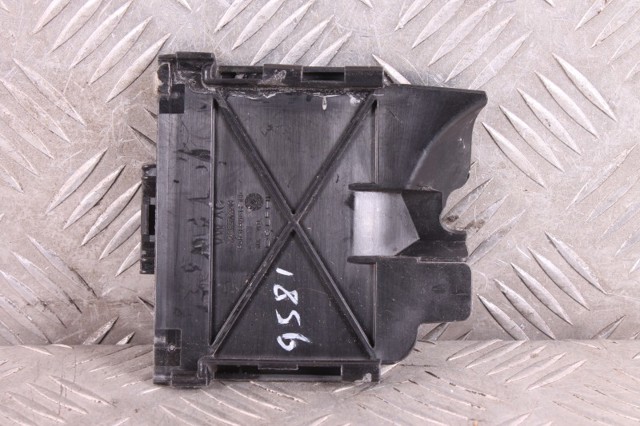 VAG 5Q0927165G Крышка блока предохранителей в наличии Ирпень
