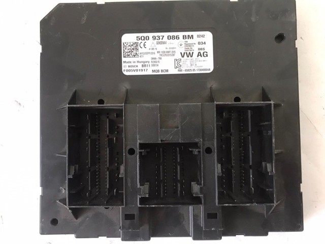 Модуль управления (ЭБУ) бортовой сети 5Q0937086BM VAG