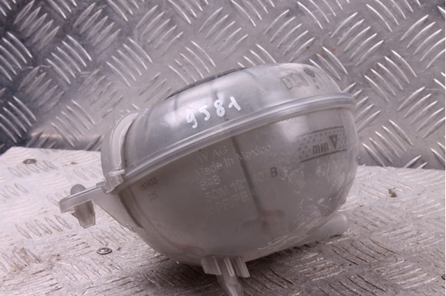 5QM121407B VAG Бачок системы охлаждения расширительный купить в Черновцы
