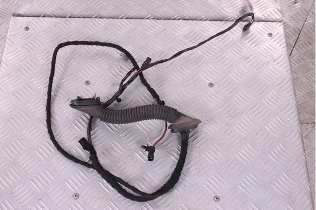 61139285767 BMW купить в Ирпень