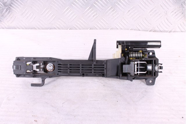 Держатель наружной ручки двери, передней правой 61142FG000 SUBARU