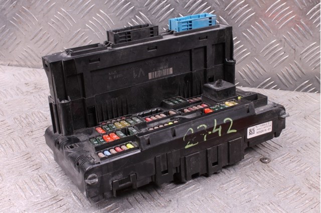 61149252815 BMW Блок предохранителей купить в Кривой Рог