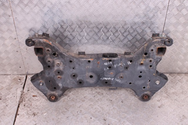 Поперечина передней подвески 62405C2051 HYUNDAI