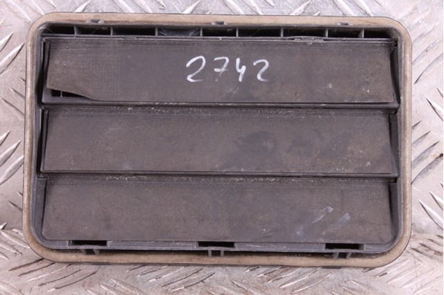 BMW 64226962293 Решетка вентиляции салона задняя в наличии Чернигов