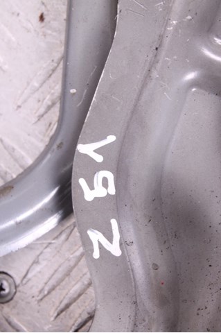 Стойка капота 654711AA0A NISSAN